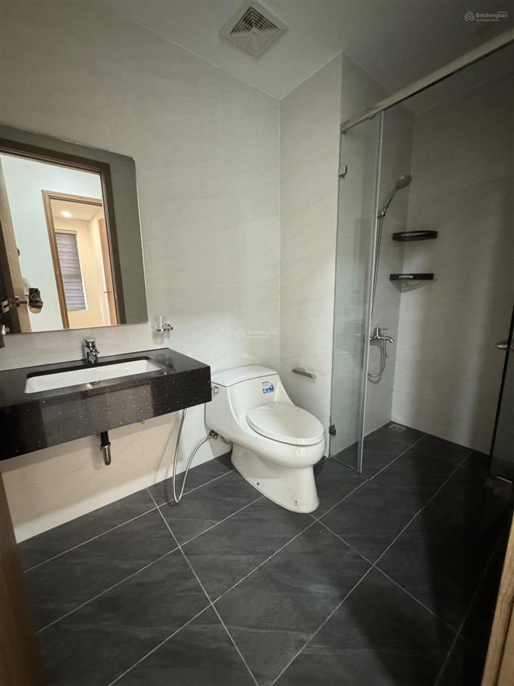 Bán 2pn, 2wc, 69m2, tầng cao view ngoài, happy one central giá 2,45 tỷ