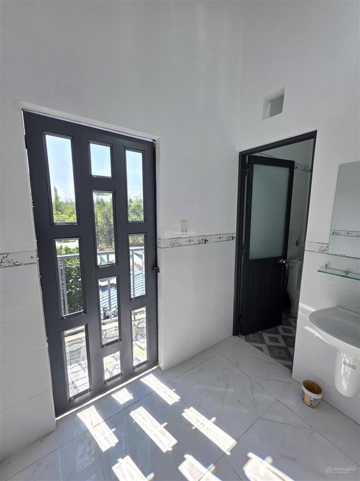 Ngộp giảm giá còn 3,4 tỷ  bán nhà xây mới gần kcn vsip 1, p. an phú, tp. thuận an. đường nguyễn du