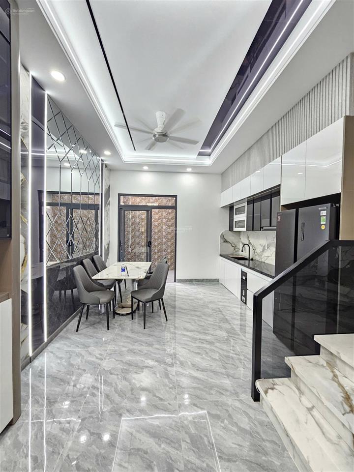 4.6 tỷ/ bán nhà đẹp kdc lê phong bình chuẩn gần ngã tư bình chuẩn, p.bình chuẩn tp.thuận an