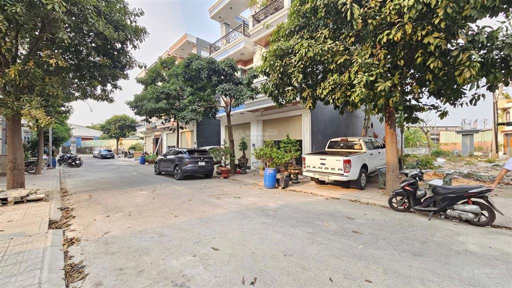 4.6 tỷ/ bán nhà đẹp kdc lê phong bình chuẩn gần ngã tư bình chuẩn, p.bình chuẩn tp.thuận an