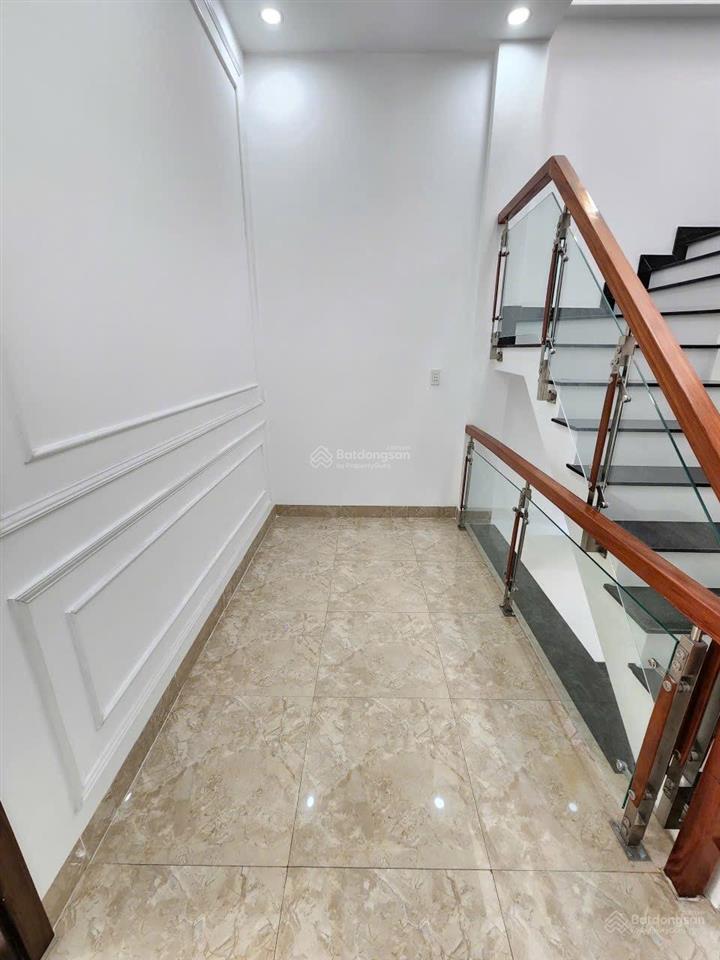 4.3 tỷ/ bán nhà 1 trệt 2 lầu trục chính kdc lê phong rẻ nhất gần ngã tư bình chuẩn tp.thuận an