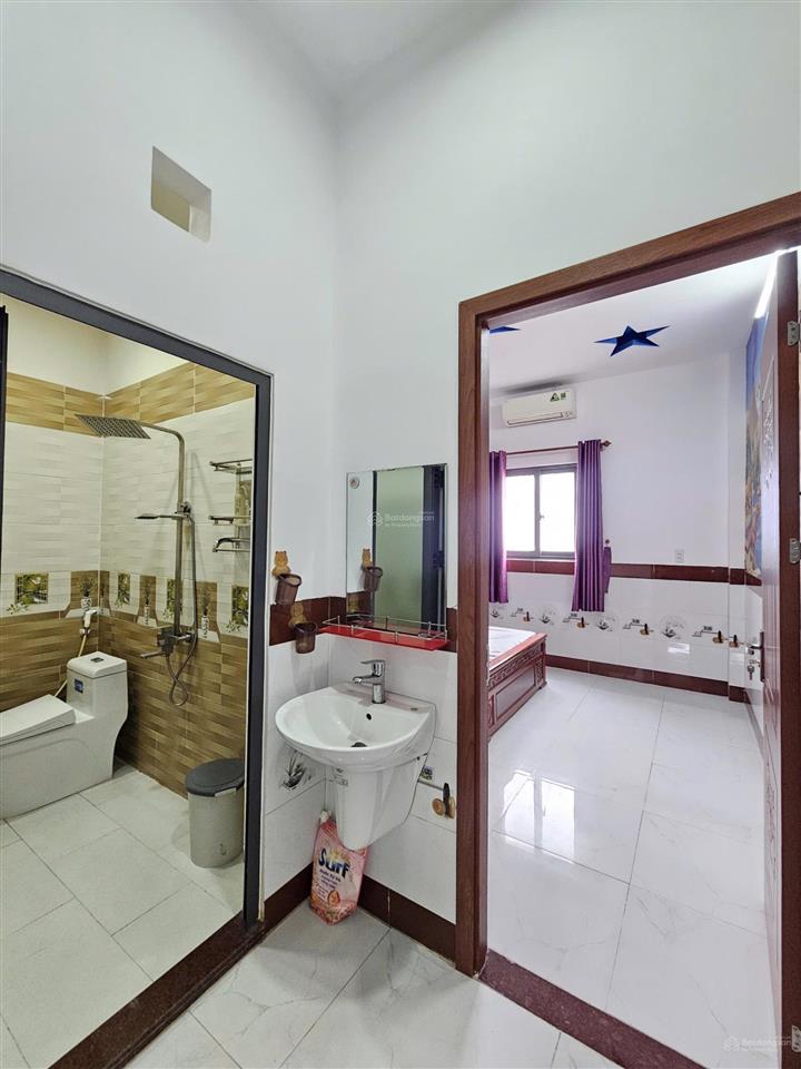 4.289 tỷ/ bán nhà 1 trệt 2 lầu kdc phú hồng thịnh 8 đẹp, p.bình chuẩn, tp.thuận an
