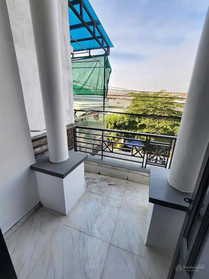 Bán nhà 1t 1l gần chợ, gần lê thị trung 500m p. bình chuẩn tp. thuận an. đường thông oto