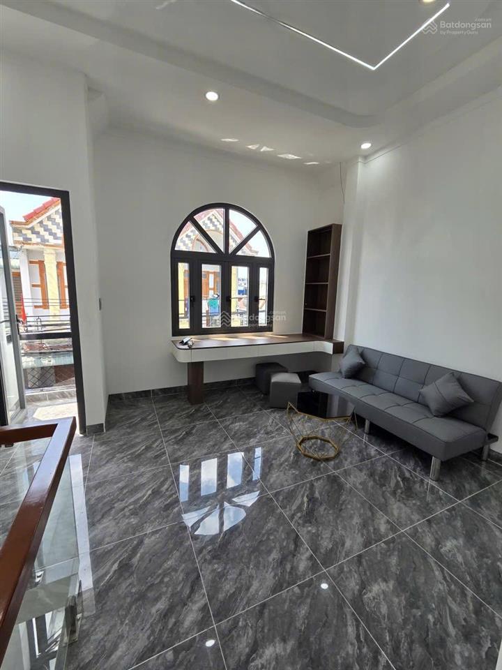 4.5 tỷ / bán nhà 1 trệt 1 lầu sân vườn ngang 9m gần ngã tư miếu ông cù p.bình chuẩn tp.thuận an.