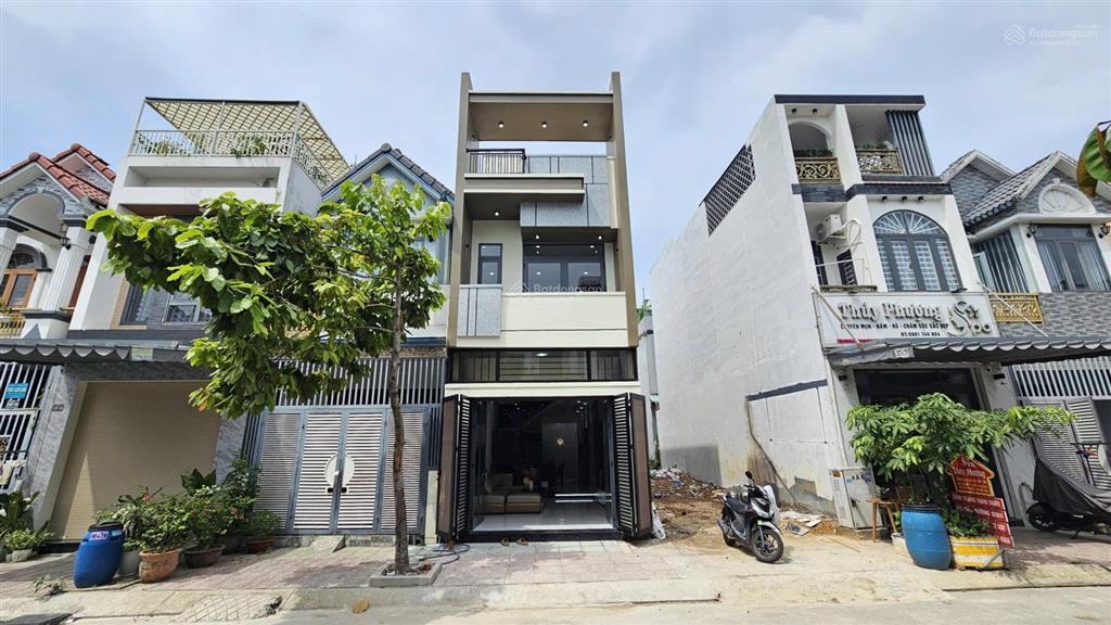 4,6 tỷ/ bán nhà 1 trệt 1 lầu 1 tum kdc gần ngã tư miếu ông cù, p.bình chuẩn, tp.thuận an.