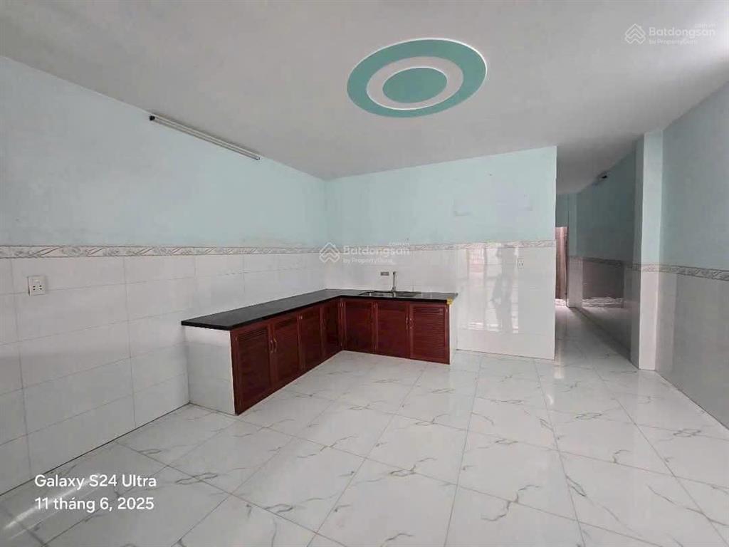 2,3 tỷ/ bán nhà cấp 4 gác lửng gần nhà thờ lái thiêu, p. lái thiêu, tp. thuận an. diện tích lớn