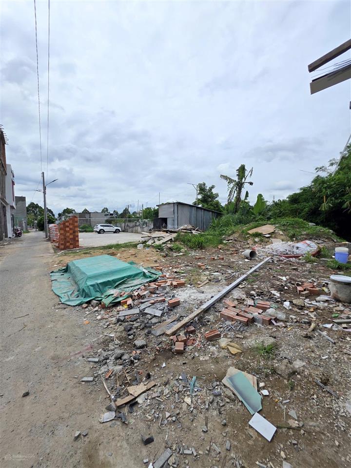 Bán đất 1,9 tỷ tl, gần ngã 3 chợ tân hạnh 300m, p.tân hạnh, tp.biên hòa. đường oto, giáp với dĩ an