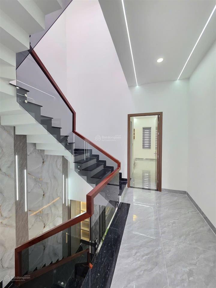 4,6 tỷ / bán nhà 1t2l full nội thất kdc lê phong bình chuẩn gần ngã tư bình chuẩn tp.thuận an