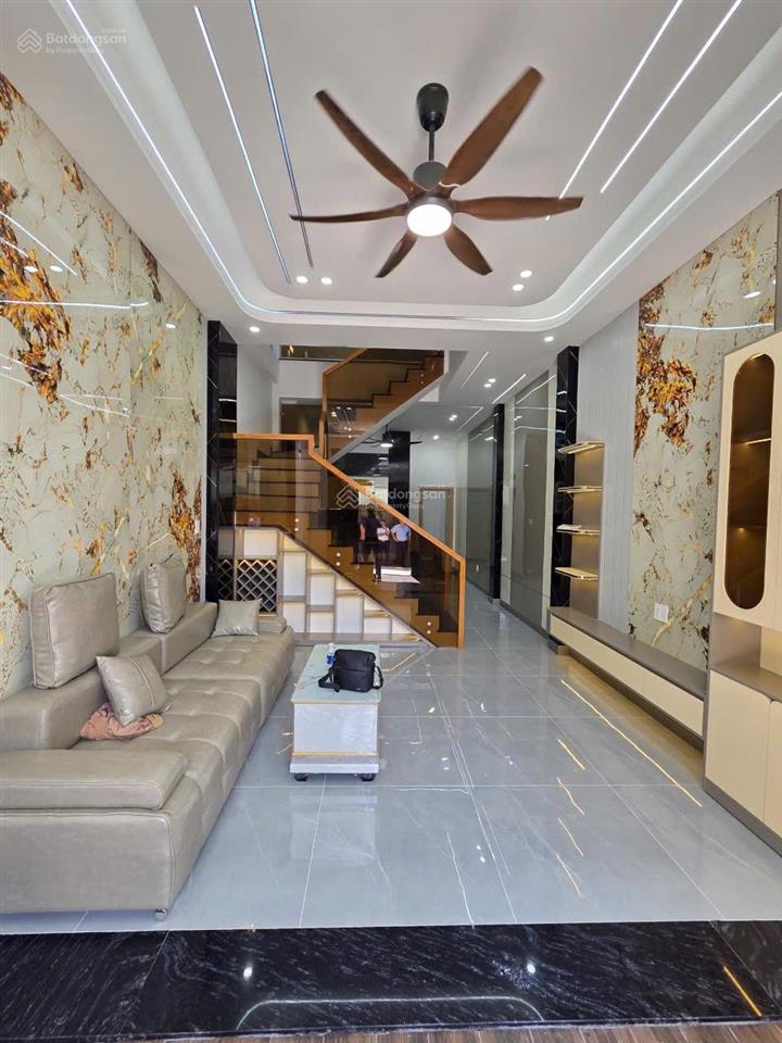 Bán nhà full nội thất hoàn công, đường ô tô vào tận nơi giáp ranh dĩ an. p. tân hạnh biên hòa
