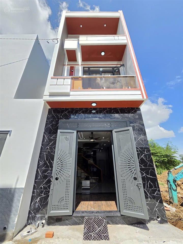 Bán nhà full nội thất hoàn công, đường ô tô vào tận nơi giáp ranh dĩ an. p. tân hạnh biên hòa