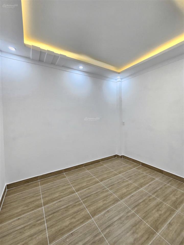 Bán nhà 1 trệt 2 lầu kdc sóng thần p.dĩ an tp dĩ an. nhà rẻ nhất trong kdc có thể kinh doanh
