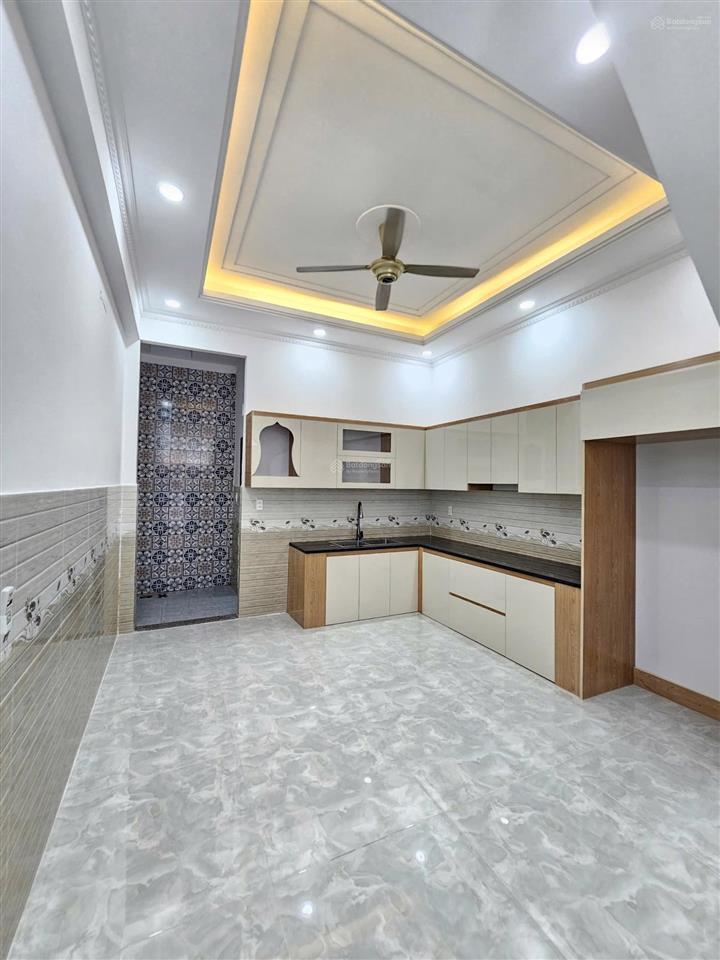Bán nhà 1 trệt 2 lầu kdc sóng thần p.dĩ an tp dĩ an. nhà rẻ nhất trong kdc có thể kinh doanh