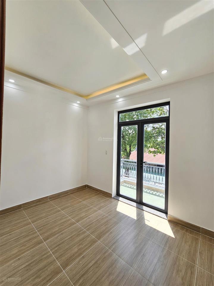 Bán nhà 1 trệt 2 lầu kdc sóng thần p.dĩ an tp dĩ an. nhà rẻ nhất trong kdc có thể kinh doanh