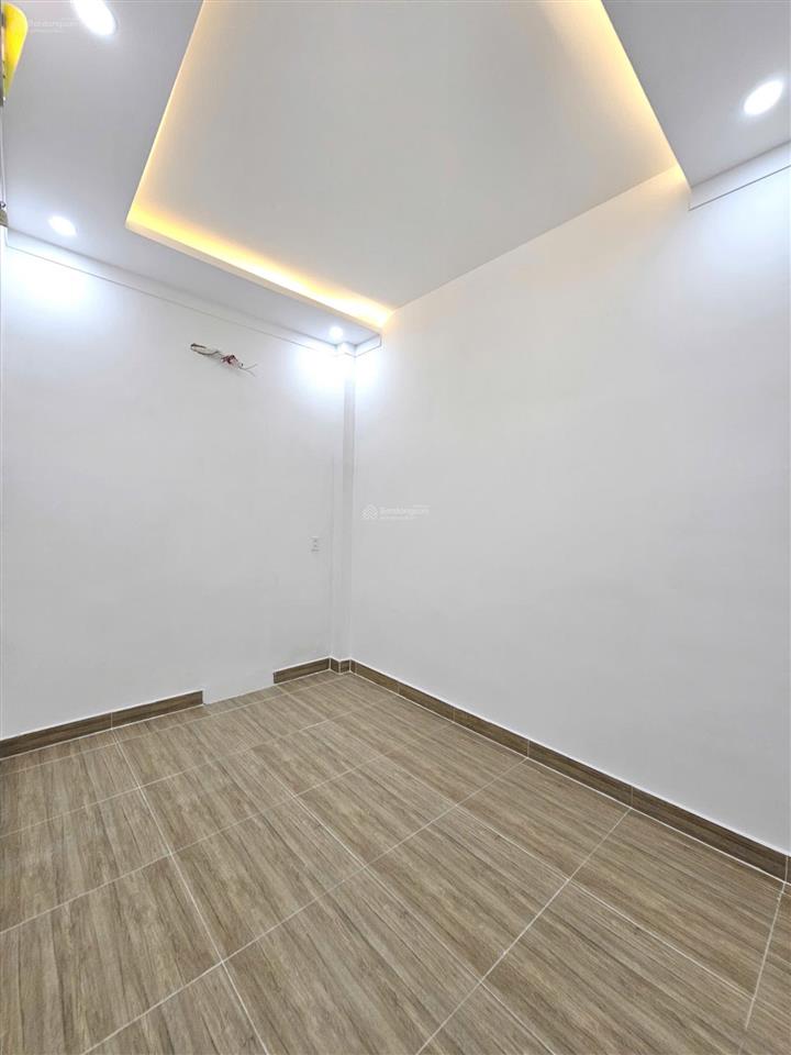 Bán nhà 1 trệt 2 lầu kdc sóng thần p.dĩ an tp dĩ an. nhà rẻ nhất trong kdc có thể kinh doanh