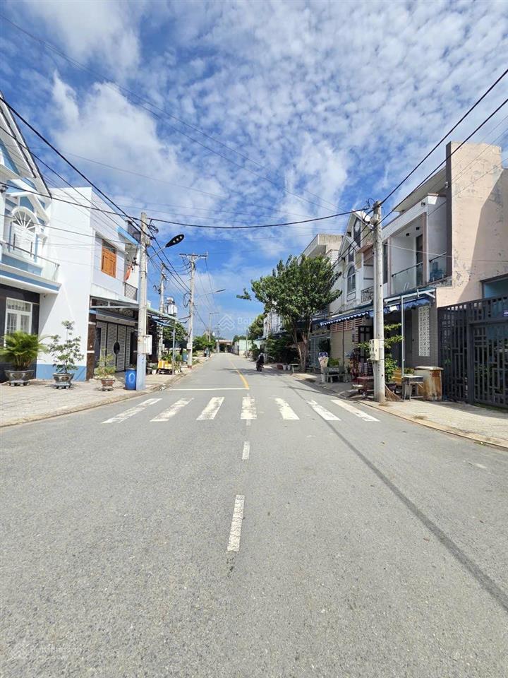 4.6 tỷ / bán nhà 1 trệt 1 lầu góc 2mt gần ngã tư bình chuẩn thuận an. gần giáo xứ bà trà
