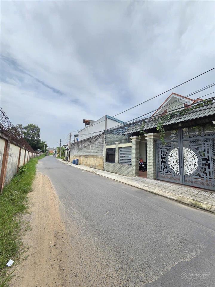 2.55 tỷ / bán đất 88m2 rẻ mt kinh doanh buôn bán gần cây xăng hạnh nguyên, p.thái hòa, tp.tân uyên