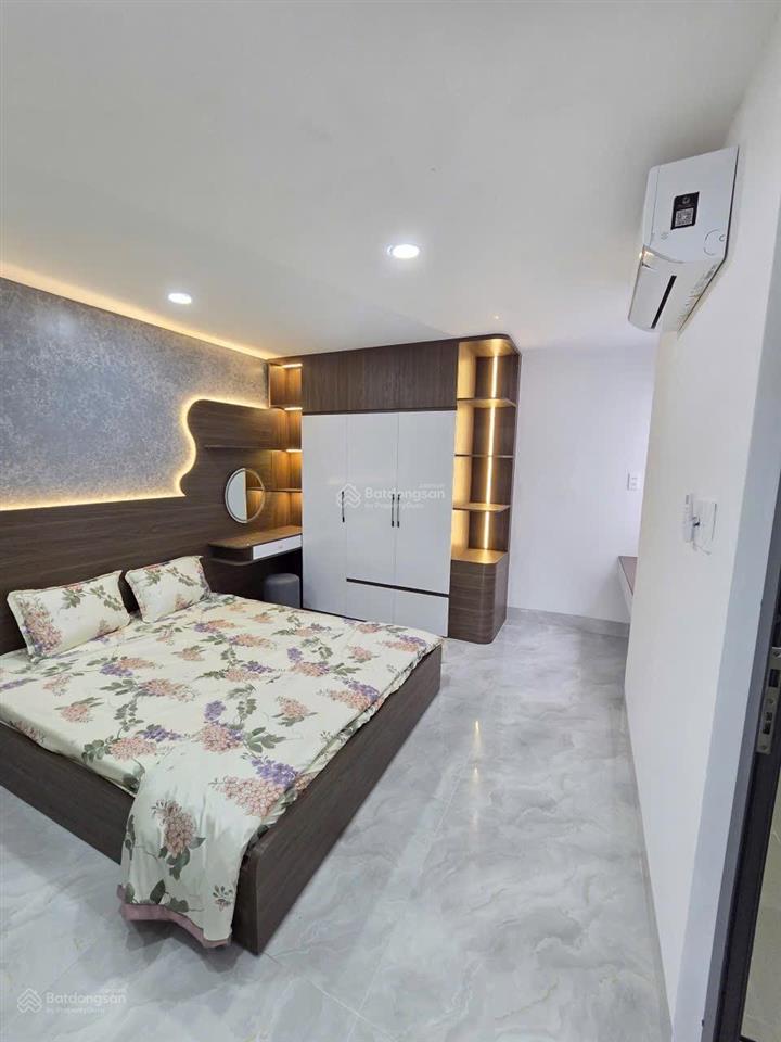 4,7 tỷ/bán nhà 1 trệt lửng 2 lầu hoàn công kinh doanh buôn bán đường đt743c p.thái hòa tp tân uyên