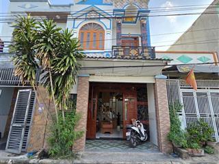 Bán nhà 1 trệt 1 lầu gần đường trương văn vĩnh p. tân bình tp. dĩ an. gần ngã 6 an phú, đường oto