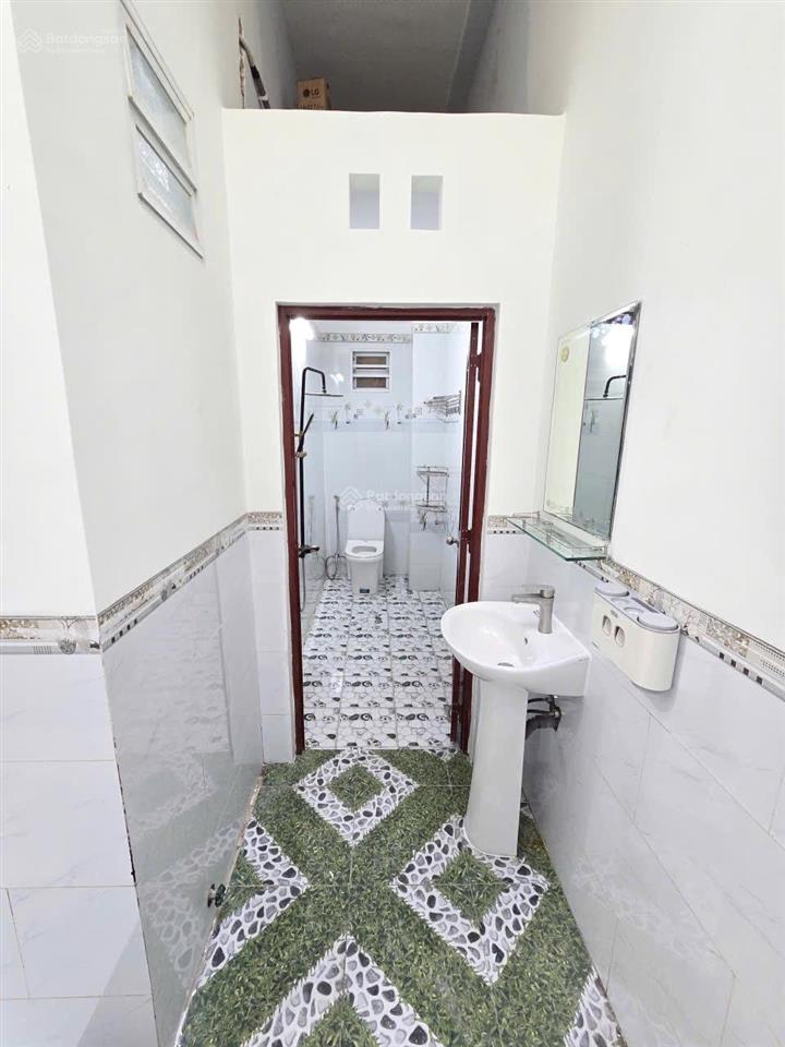 Bán nhà 1 trệt 1 lầu gần đường trương văn vĩnh p. tân bình tp. dĩ an. gần ngã 6 an phú, đường oto