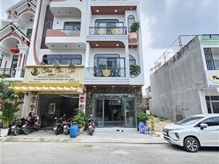 6.7 tỷ / bán nhà 1 trệt 2 lầu kdc gần vòng xoay an phú 1km, p.an phú, tp.thuận an. full nội thất