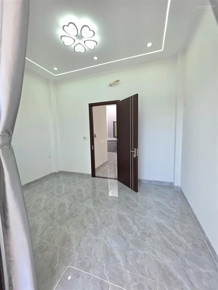 Bán nhà full nội thất 3 tầng 4pn, 4wc tại ngã 6 an phú thuận an với giá siêu hời 4.2 tỷ