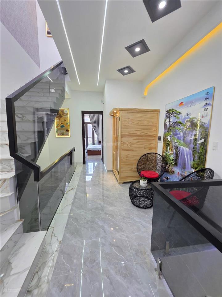 Bán nhà full nội thất 3 tầng 4pn, 4wc tại ngã 6 an phú thuận an với giá siêu hời 4.2 tỷ