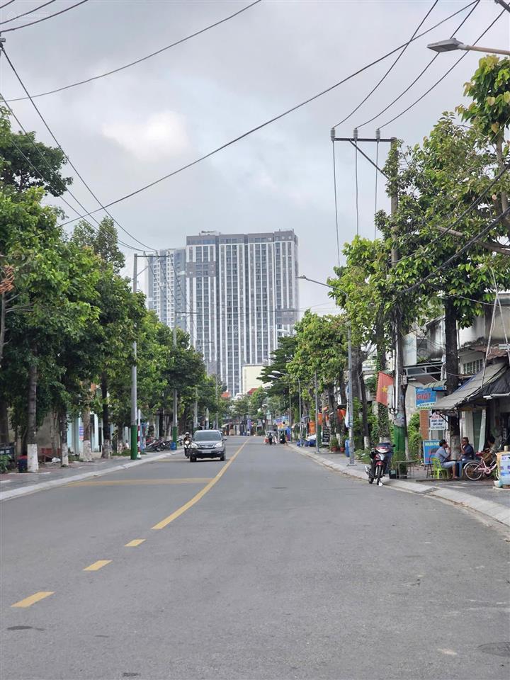 7.7 tỷ /bán đất tặng nhà, mt đường nguyễn hữu cảnh, p.đông hòa, tp.dĩ an cũ. gần chợ đông hòa