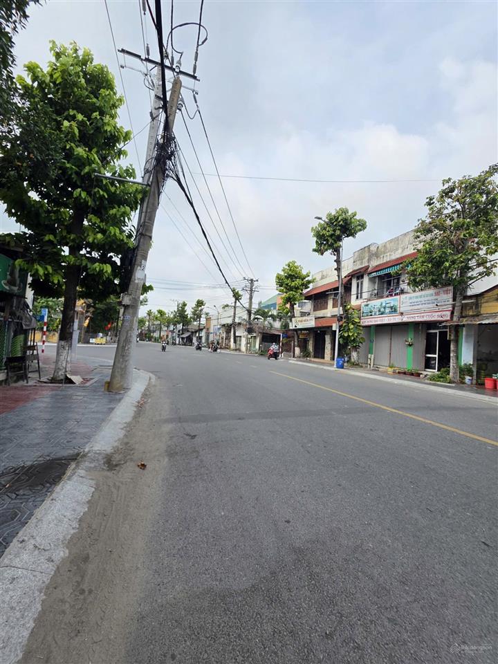 7.7 tỷ /bán đất tặng nhà, mt đường nguyễn hữu cảnh, p.đông hòa, tp.dĩ an cũ. gần chợ đông hòa