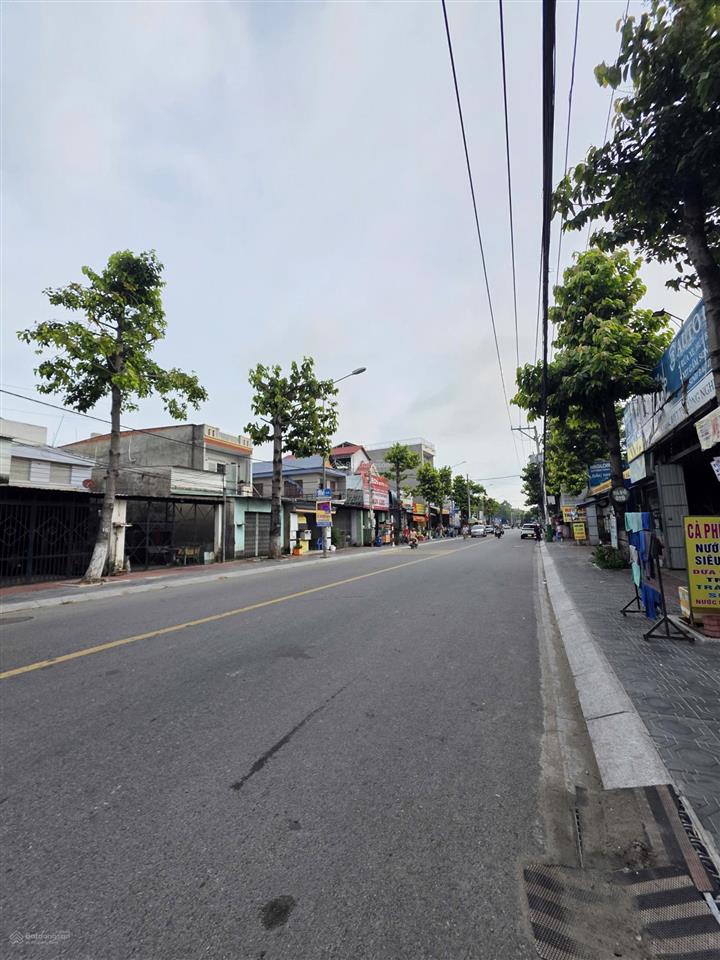 7.7 tỷ /bán đất tặng nhà, mt đường nguyễn hữu cảnh, p.đông hòa, tp.dĩ an cũ. gần chợ đông hòa