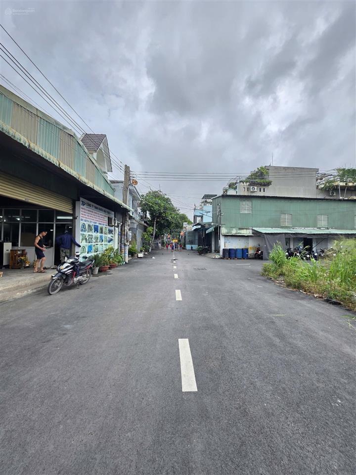 2,9 tỷ/ bán đất mới tách gần lê thị trung ngã 6 an phú trường cấp 3 an phú thuận an. sổ sẵn