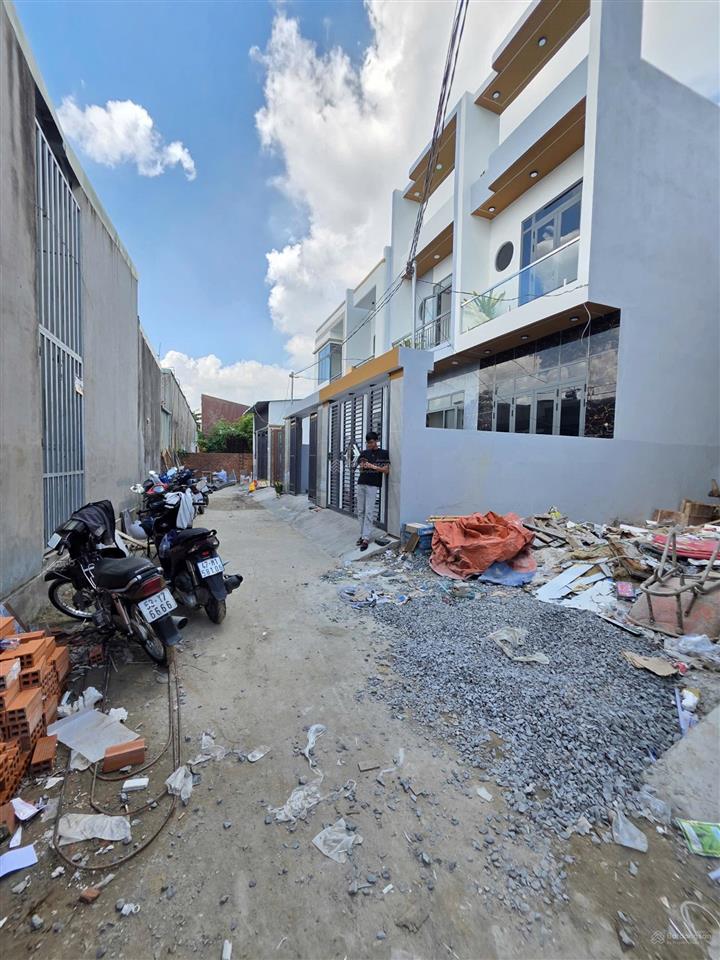 2,95 tỷ / bán nhà 1t1l sân oto 3 phòng ngủ gần chợ bình chuẩn 300m, p.bình chuẩn, tp.thuận an