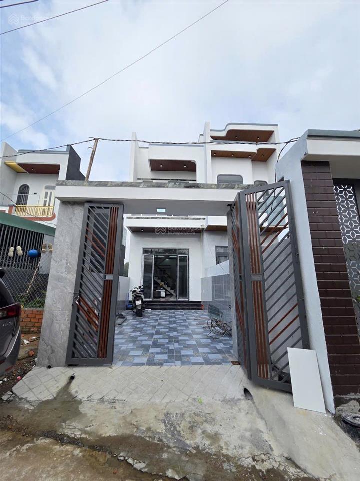 3,25 tỷ/ bán nhà 1 trệt 1 lầu, gần cây xăng hạnh nguyên, trường thái hòa, p.thái hòa, tp.tân uyên.