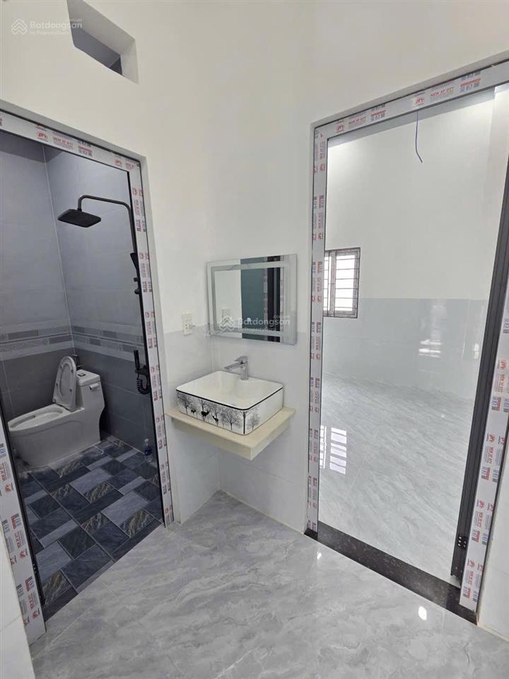 3,25 tỷ/ bán nhà 1 trệt 1 lầu, gần cây xăng hạnh nguyên, trường thái hòa, p.thái hòa, tp.tân uyên.