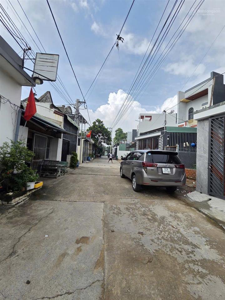 3,25 tỷ/ bán nhà 1 trệt 1 lầu, gần cây xăng hạnh nguyên, trường thái hòa, p.thái hòa, tp.tân uyên.