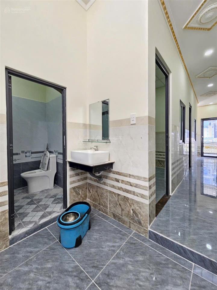 4,3 tỷ/ bán nhà 1 trệt 1 lầu gần đường nguyễn an ninh, chợ dĩ an 1, p. dĩ an, tp. dĩ an. đường ô tô