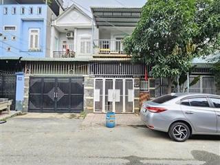 Chủ cần bán gấp giảm giá quá rẻ . nhà 1 trệt 1 lầu kdc gần vincom550 p.tân đông hiệp tp.dĩ an 3.4tỷ
