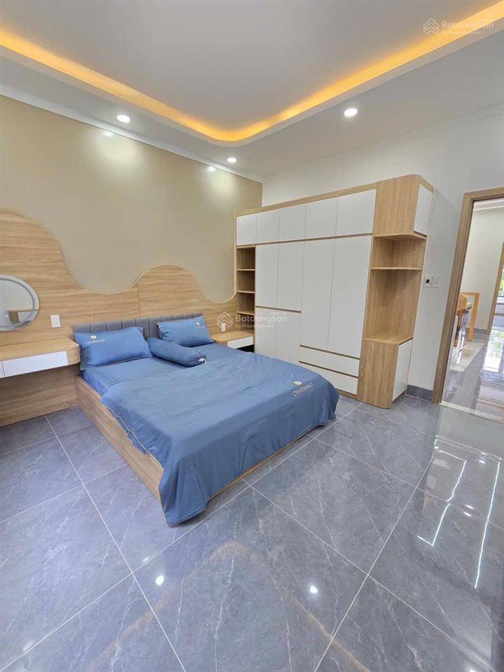 Giảm 600 triệu còn 5 tỷ bán nhà 1 trệt 2 lầu, kdc lộc phát residence, p. thuận giao, tp. thuận an