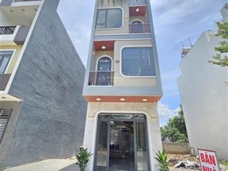 Giảm 600 triệu còn 5 tỷ bán nhà 1 trệt 2 lầu, kdc lộc phát residence, p. thuận giao, tp. thuận an