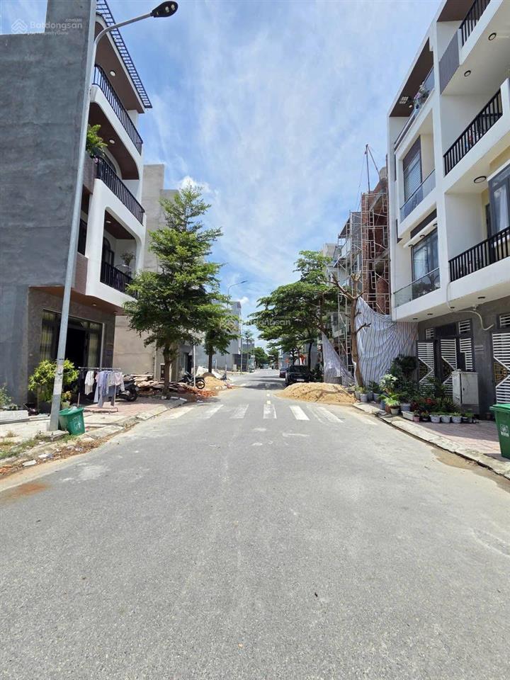Giảm 600 triệu còn 5 tỷ bán nhà 1 trệt 2 lầu, kdc lộc phát residence, p. thuận giao, tp. thuận an