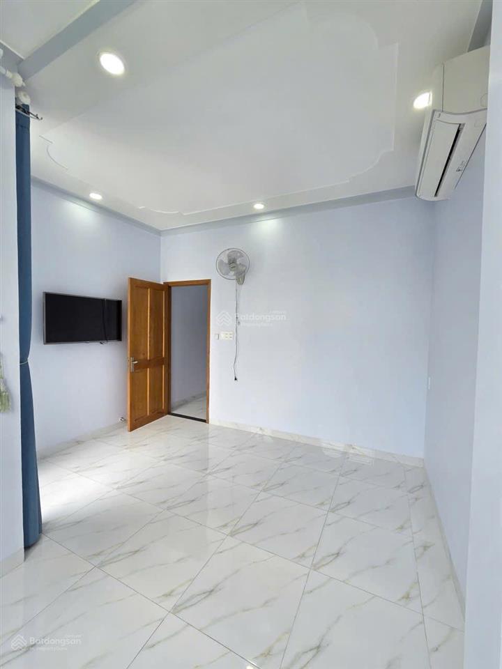 Bán nhà 1 trệt 1 lầu tum gần ngã tư miếu ông cù p.bình chuẩn, tp.thuận an. ngay kdc phú hồng thịnh
