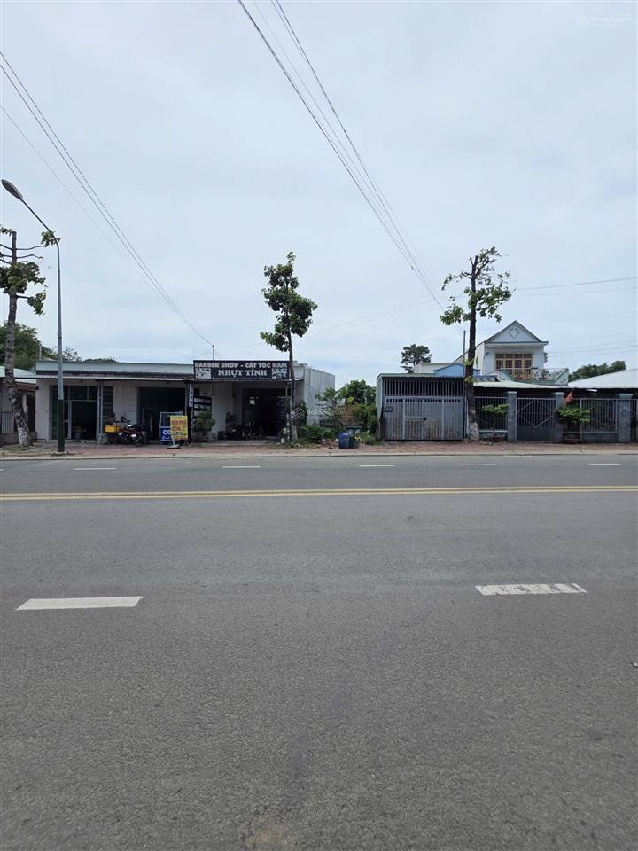 4,3 tỷ / bán đất mt đường bùi thị xuân, p.tân bình, tp.dĩ an kinh doanh buôn bán, làm kho, xưởng..
