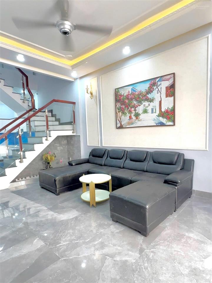 6,1 tỷ / bán nhà hoàn công 1 trệt 2 lầu đúc đổ 3 tấm kdc hoàng nam 3 p. đông hòa tp. dĩ an. gần go