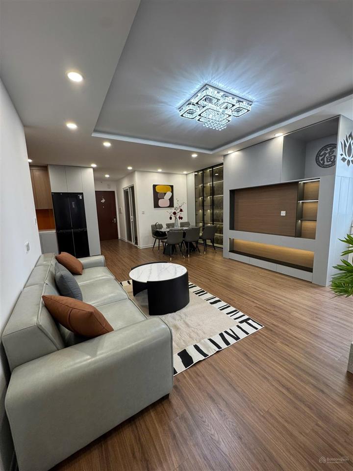 Bán gấp căn 3pn full đồ chung cư eurowindow river park