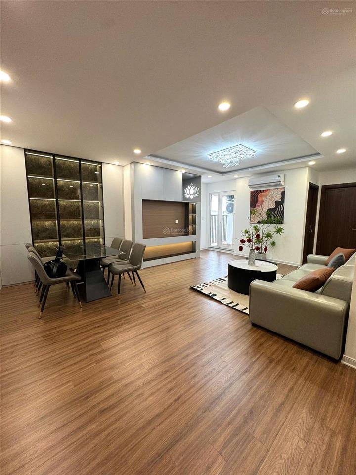 Bán gấp căn 3pn full đồ chung cư eurowindow river park