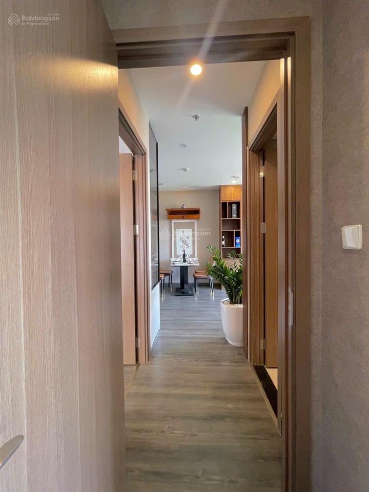 Bán gấp tòa k2 căn 2pn giá 6,8 tỷ full đồ cc khai sơn city