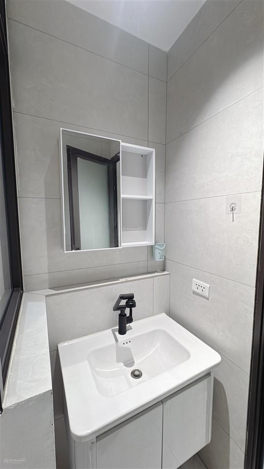 Cho thuê 1n + 1k giá 7 triệu full đồ chung cư eurowindow river park