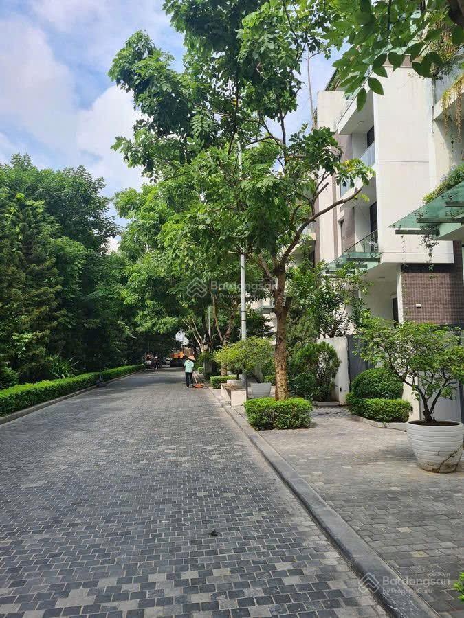 Bán gấp biệt thự imperia gardens vị trí đẹp  kinh doanh  đã có thang máy  full nội thất