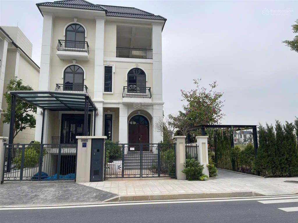 Vợ chồng tôi gấp cần tiền hạ giá 20 tỷ biệt thự đơn lập góc starlake view vườn hoa vip nhất dự án