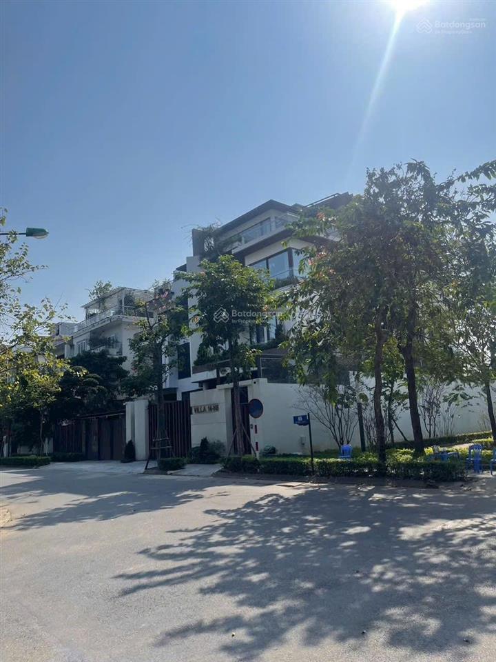 Bán biệt thự 200m2 tại khu đô thị mỹ đình ii, giá cực chất 62 tỷ đầy đủ nội thất gỗ xịn sẵn ở
