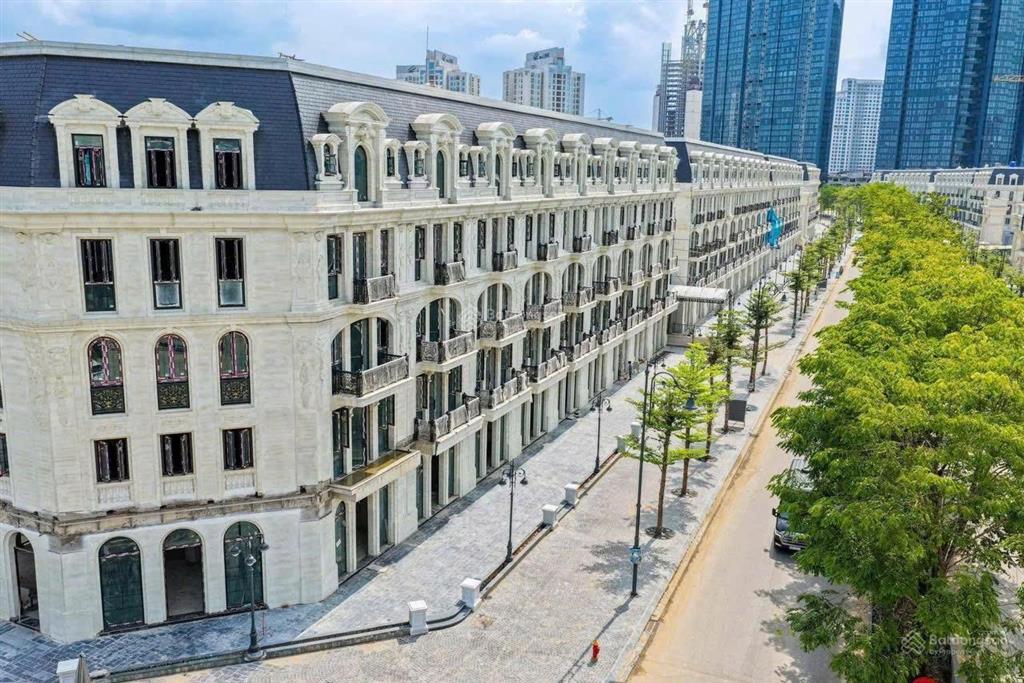 Bán biệt thự tại sunshine golden river, giá cực chất 47 tỷ vnd, 96.5m2